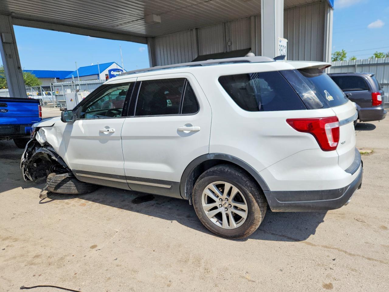2018 Ford Explorer - Фото 2