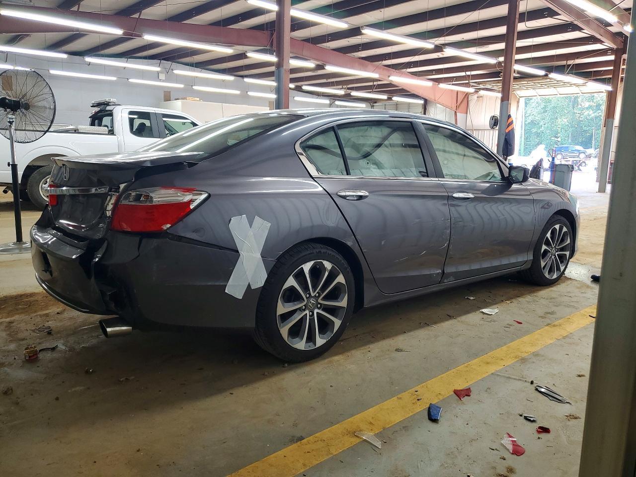 2013 Honda Accord Sport - Image 3