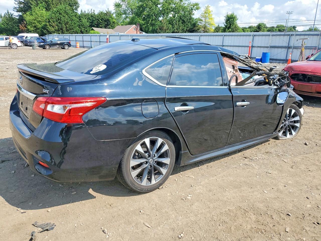 2019 Nissan Sentra Sr - Image 3