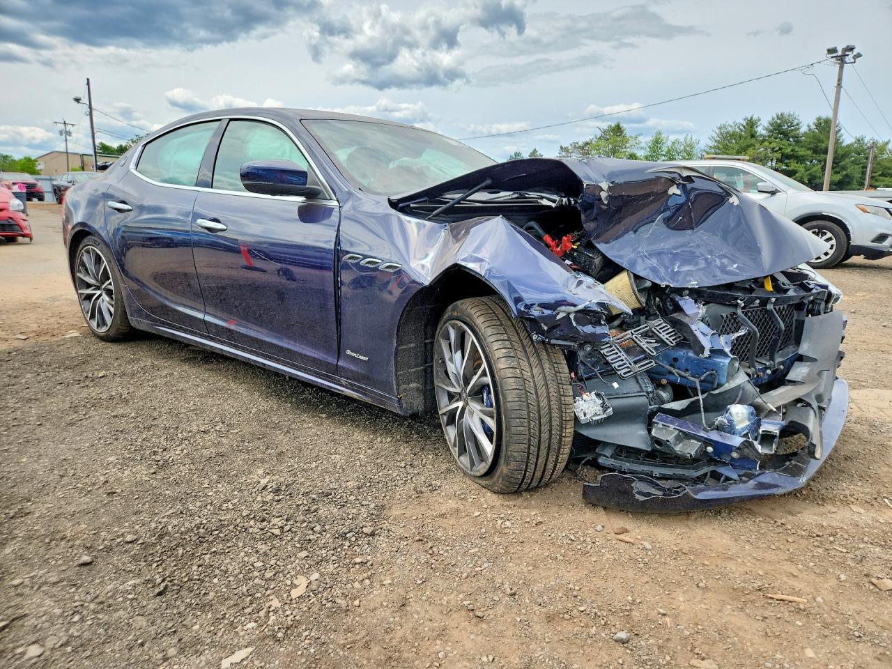 2019 Maserati Ghibli S - Фото 4