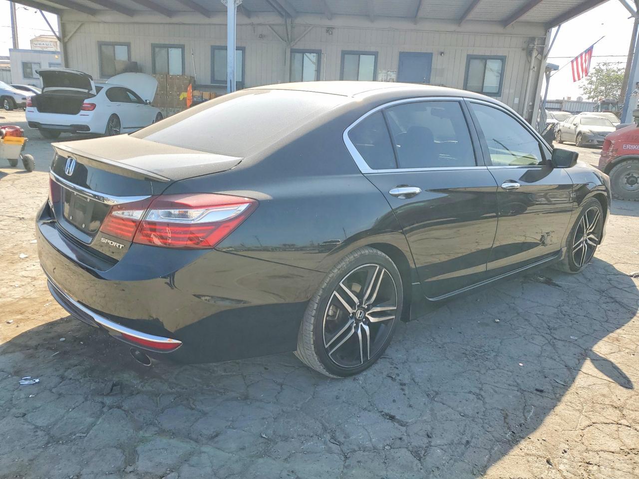 2017 Honda Accord Sport - Фото 3