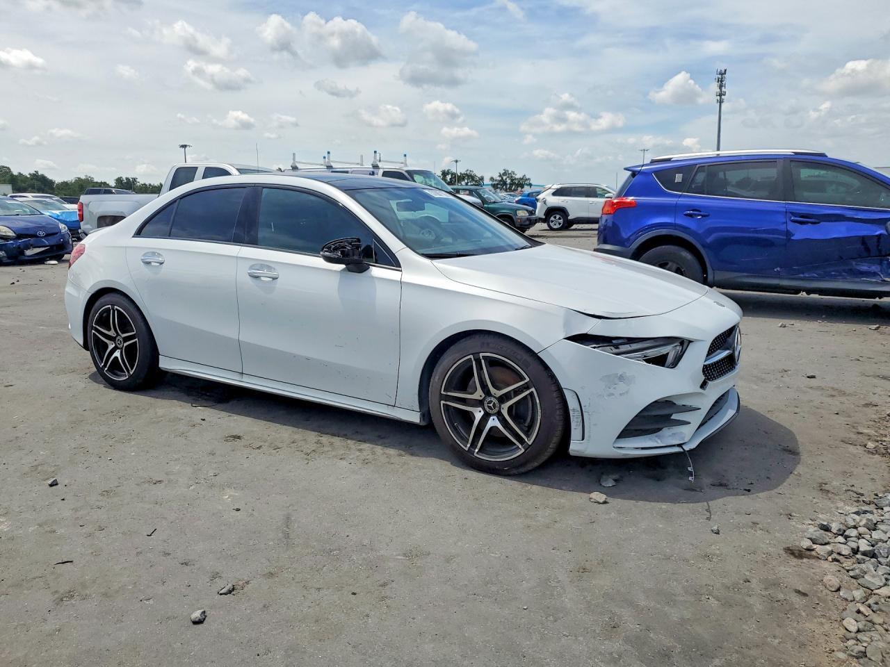 2020 Mercedes-Benz A 220 - Image 4