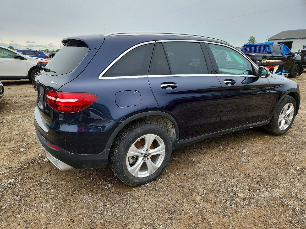 2017 Mercedes-Benz Glc 300 4Matic - Фото 3