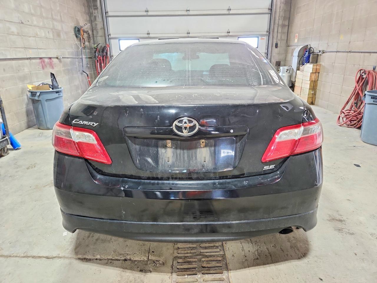 2007 Toyota Camry Se - Фото 6