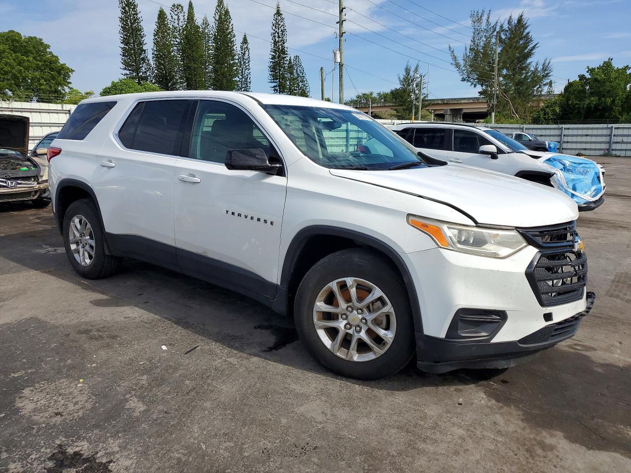 2020 Chevrolet Traverse Ls - Фото 4
