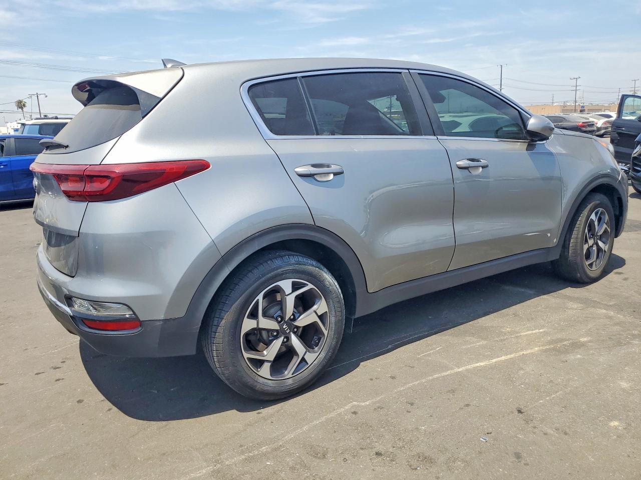 2020 Kia Sportage Lx - Фото 3