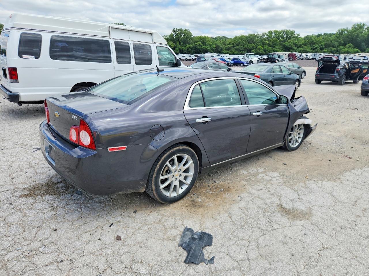 2011 Chevrolet Malibu Ltz - Image 3