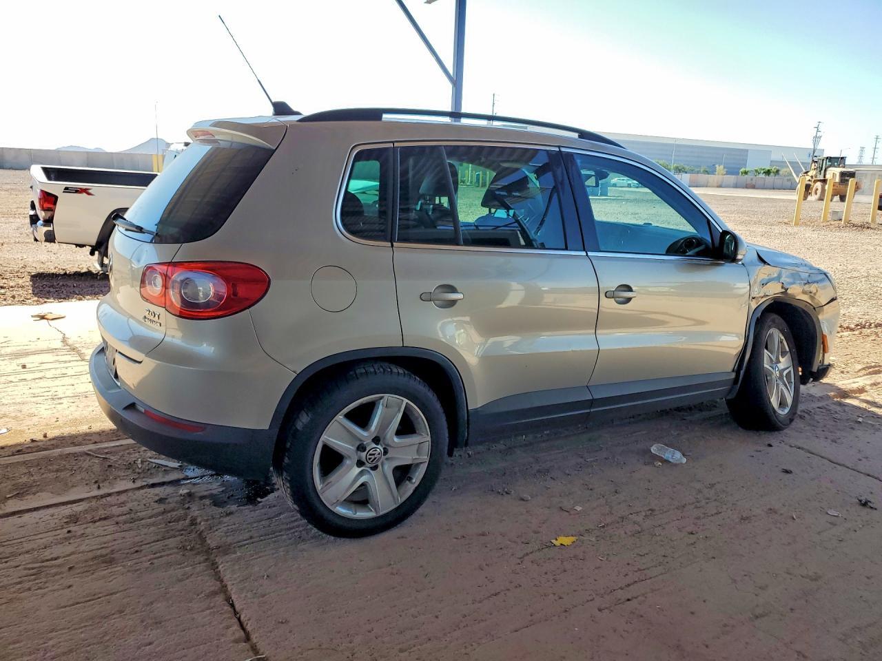 2010 Volkswagen Tiguan Se - Фото 3