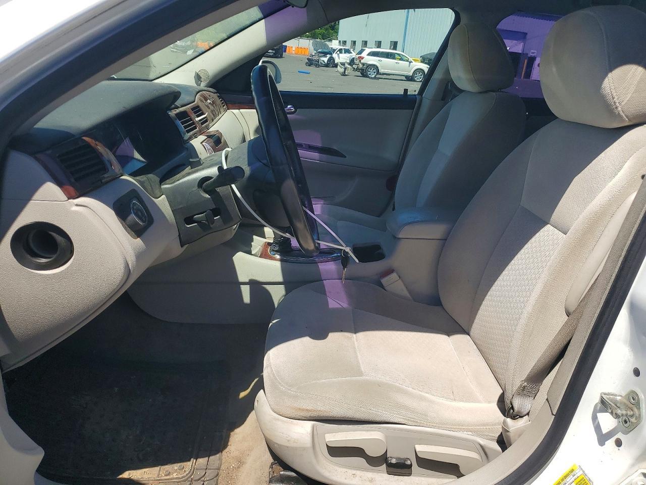2010 Chevrolet Impala Lt - Image 7
