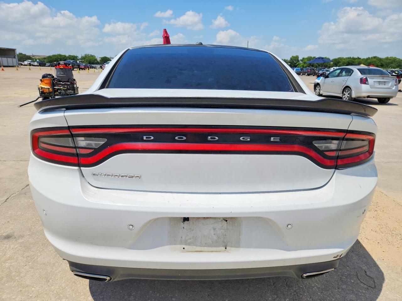 2015 Dodge Charger Se - Image 6