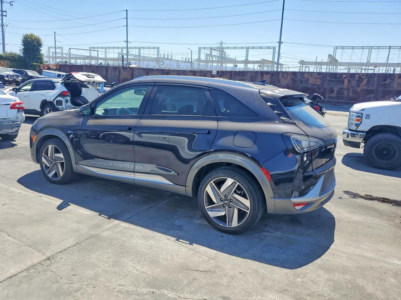 2022 Hyundai Nexo Limited - Image 2