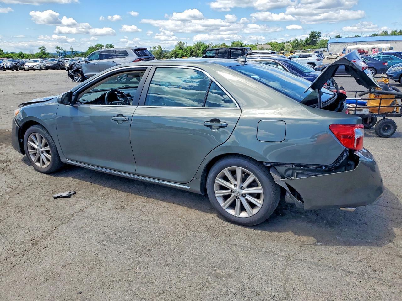 2012 Toyota Camry Xle V6 - Фото 2