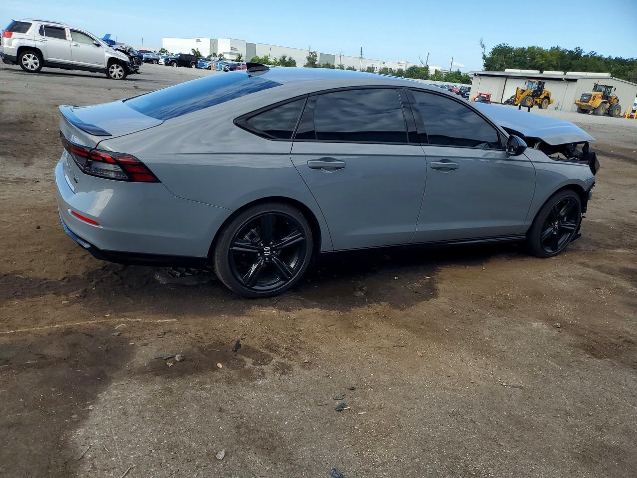 2024 Honda Accord Hybrid Sport-L - Image 3