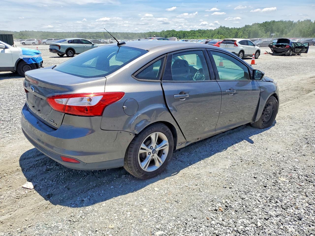 2014 Ford Focus Se - Фото 3