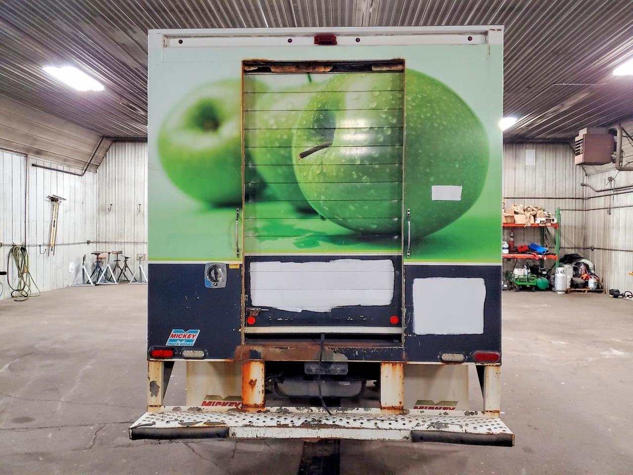 2014 Ford E450 Refrigerated Box Truck - Фото 6