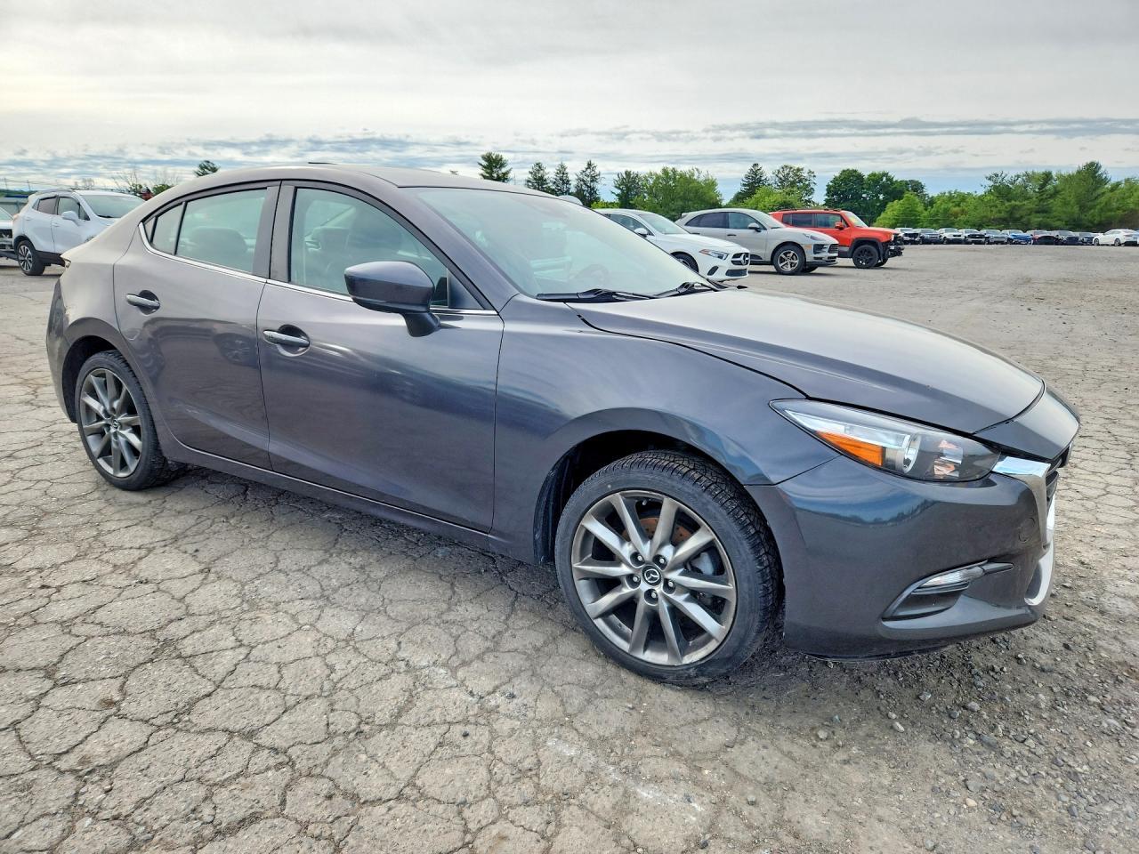 2018 Mazda 3 Touring - Фото 4