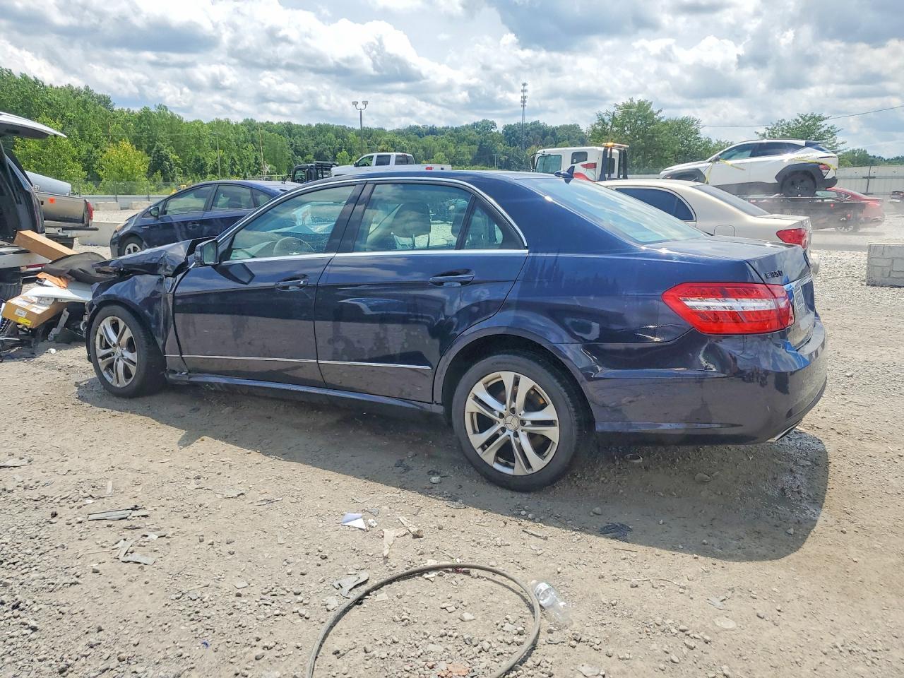 2010 Mercedes-Benz E 350 4Matic - Image 2
