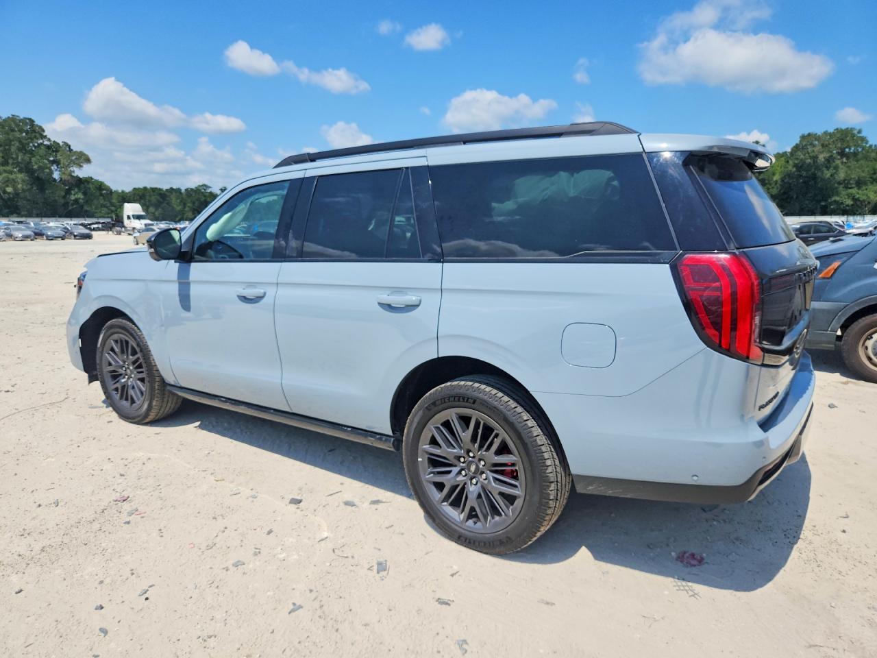 2025 Ford Expedition Platinum - Фото 2