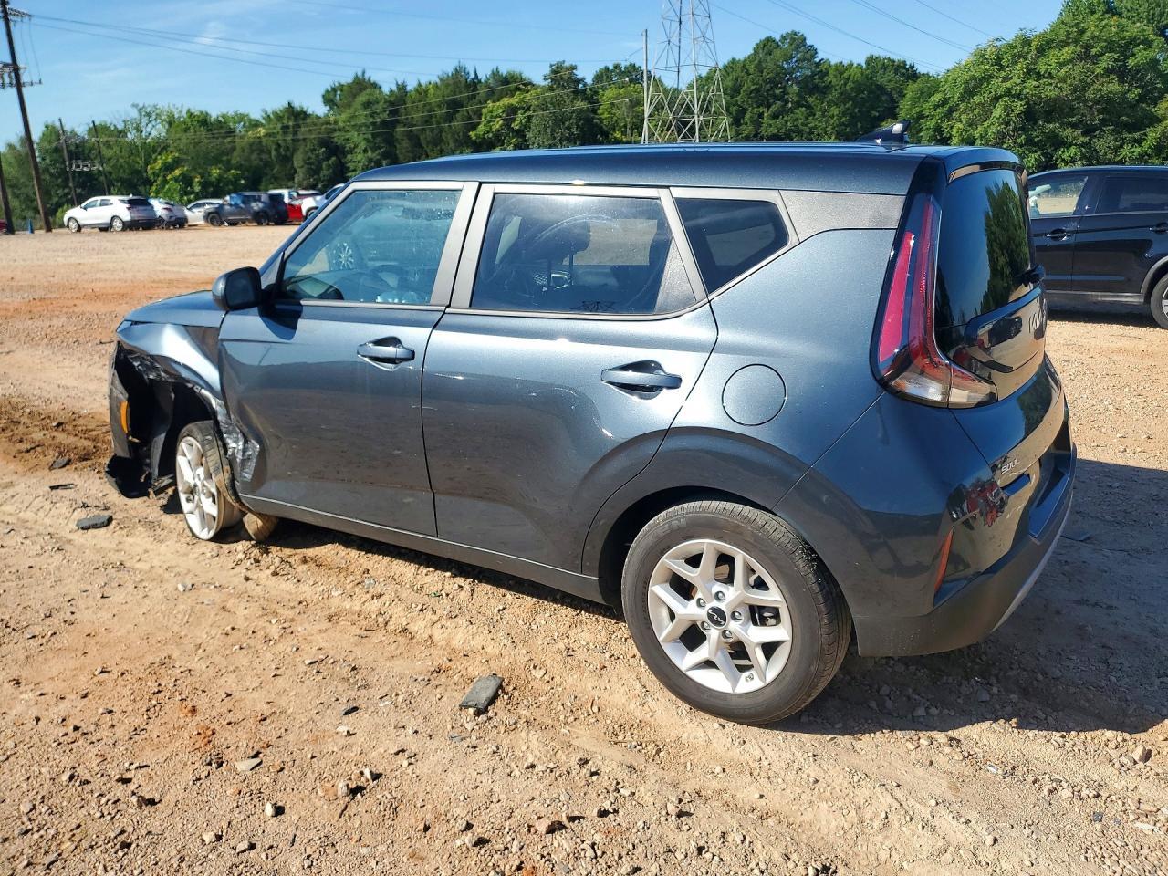 2025 Kia Soul Lx - Image 2