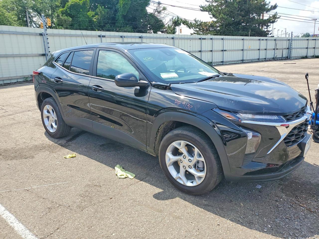 2026 Chevrolet Trax Ls - Фото 4