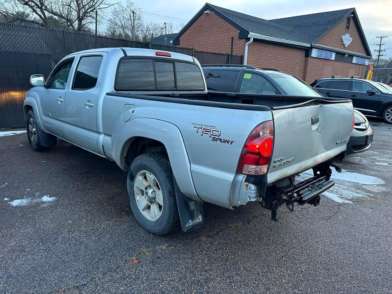 2006 Toyota Tacoma V6 - Фото 3
