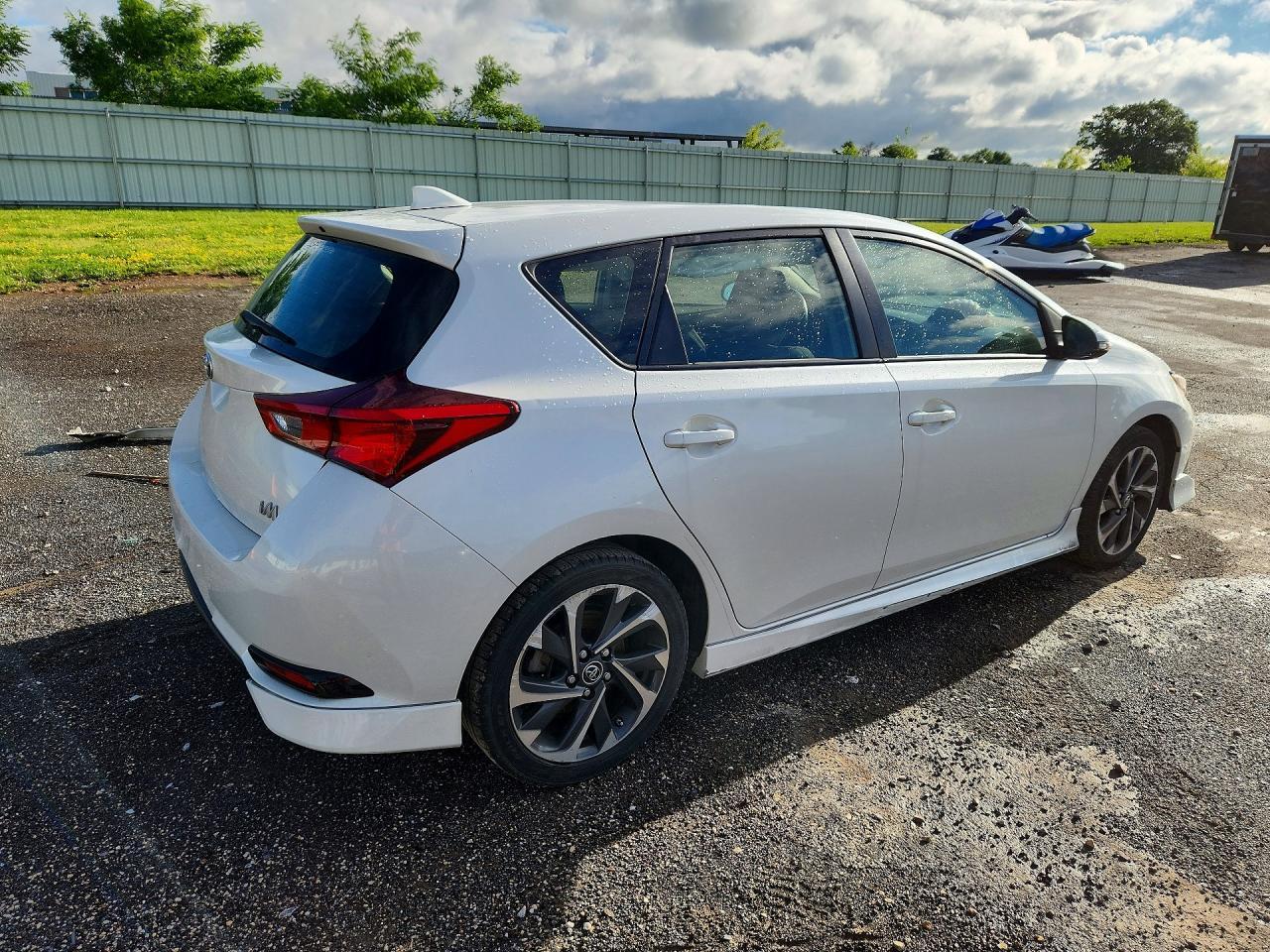 2018 Toyota Corolla Im Base - Фото 3