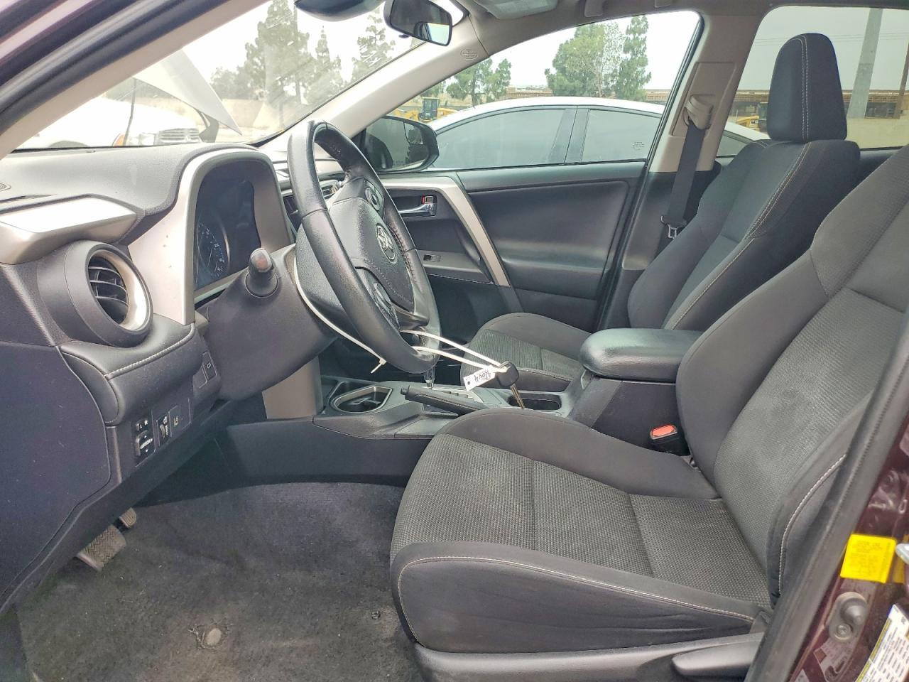 2017 Toyota Rav4 Xle - Image 7