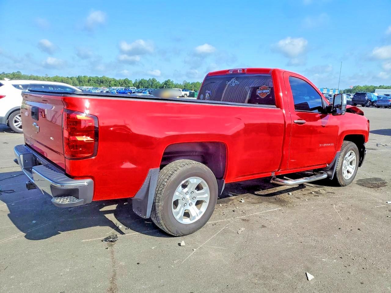 2016 Chevrolet Silverado C1500 - Image 3