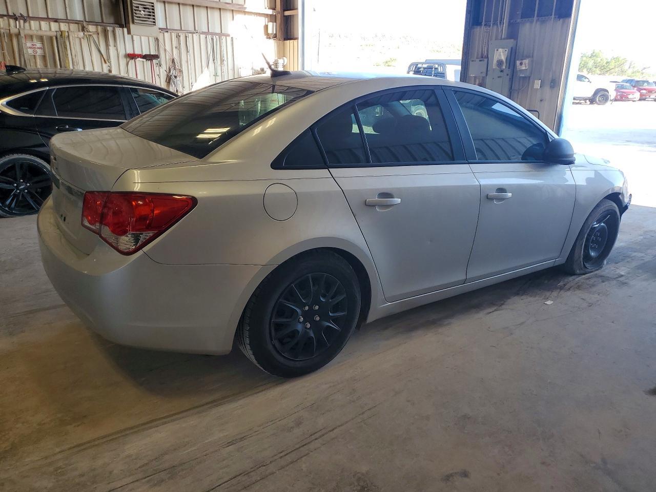 2014 Chevrolet Cruze Ls - Фото 3