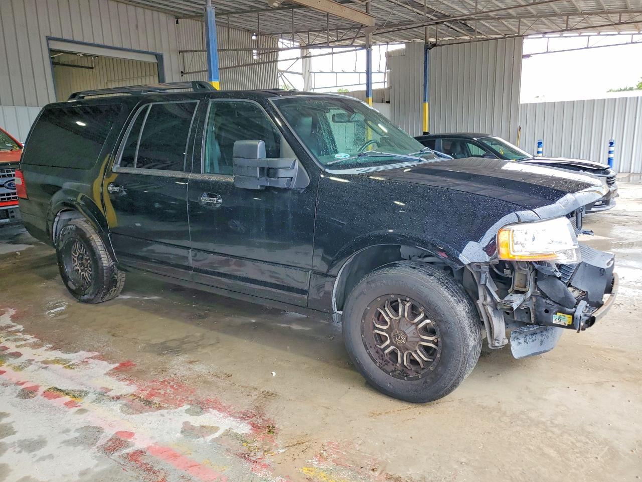 2017 Ford Expedition El Limited - Image 4