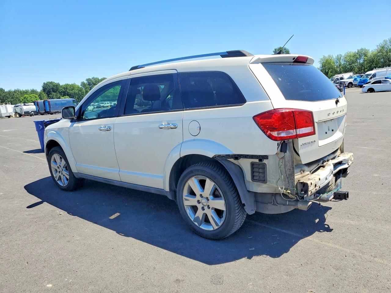 2013 Dodge Journey - Image 2