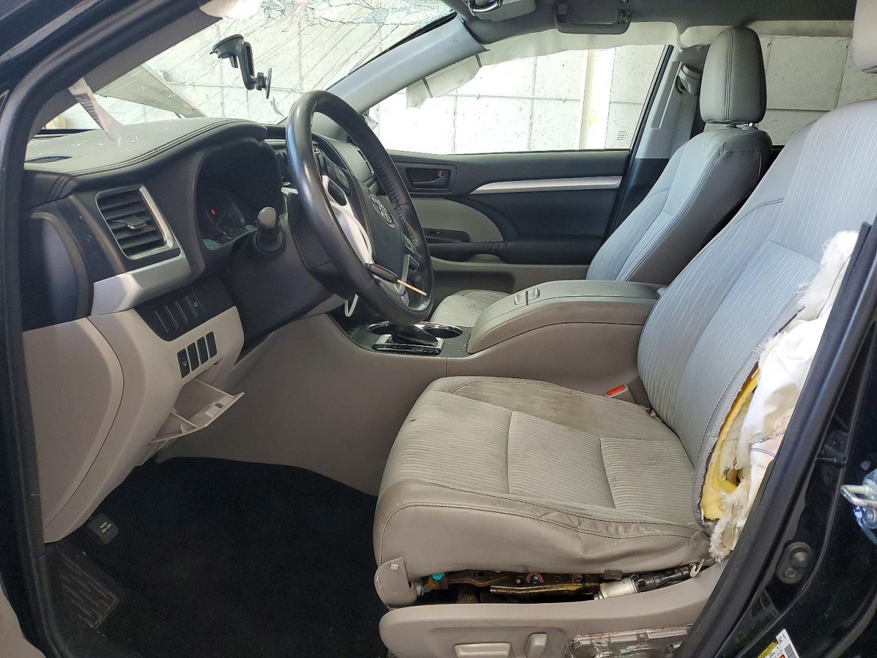 2014 Toyota Highlander Le Plus - Фото 7