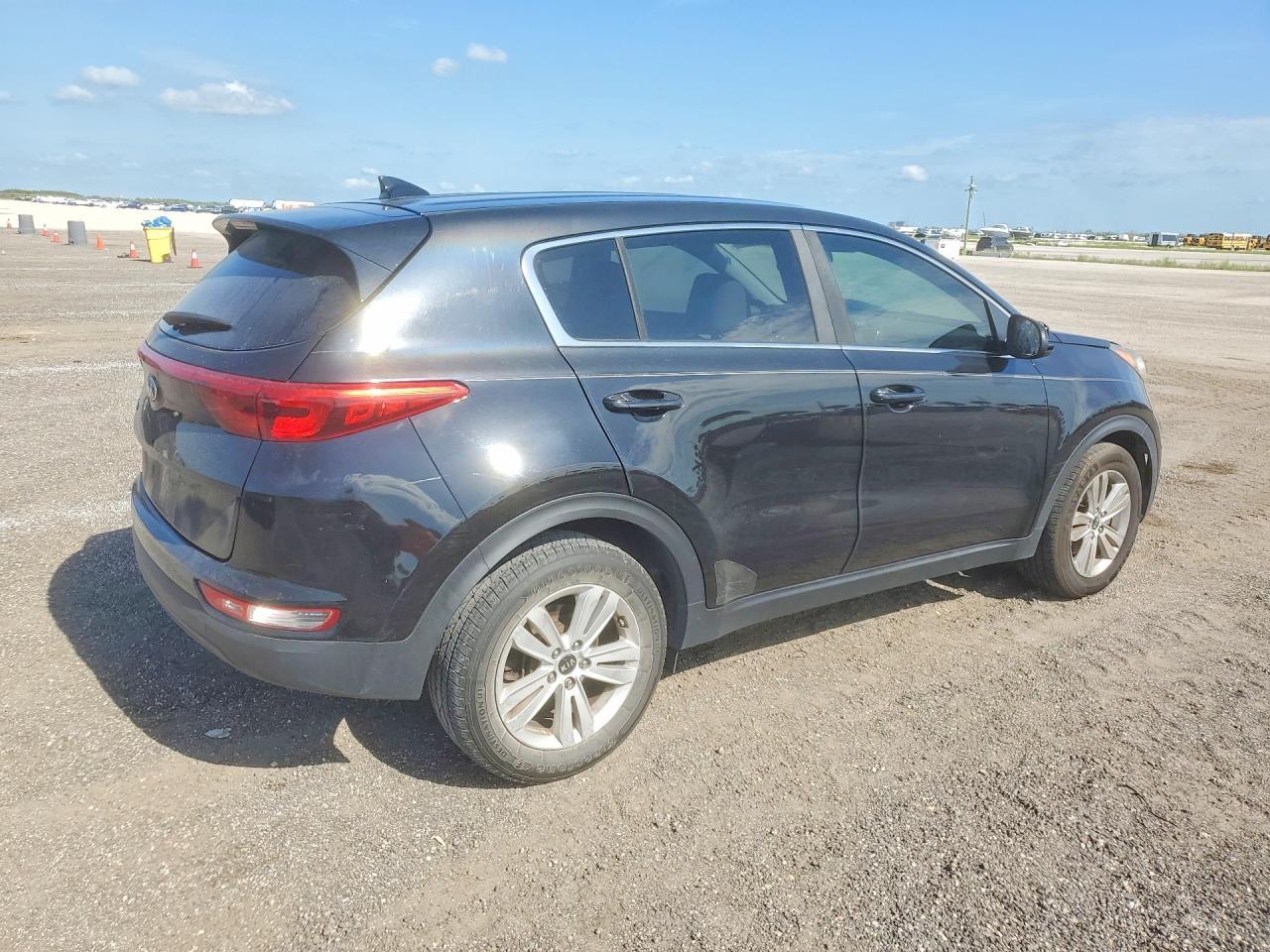 2017 Kia Sportage Lx - Image 3