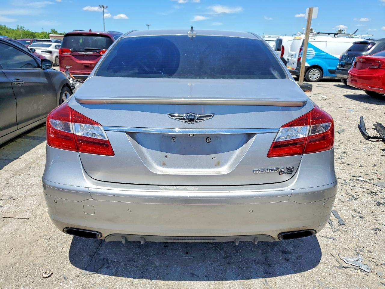 2013 Hyundai Genesis 5.0L - Фото 6