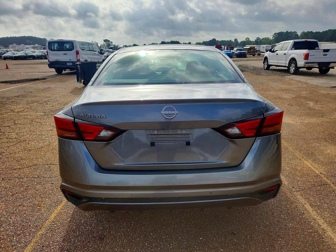 2023 Nissan Altima S - Фото 6