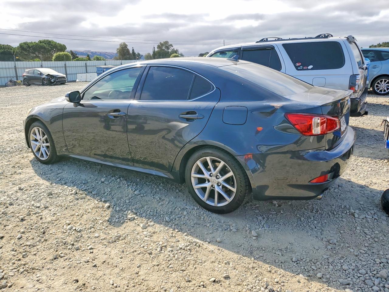 2011 Lexus Is 250 - Image 2