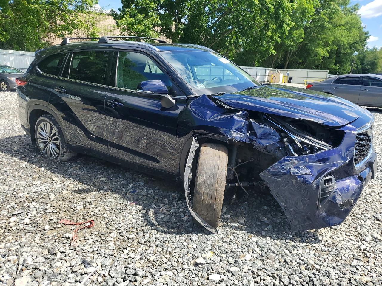 2020 Toyota Highlander Platinum - Фото 4