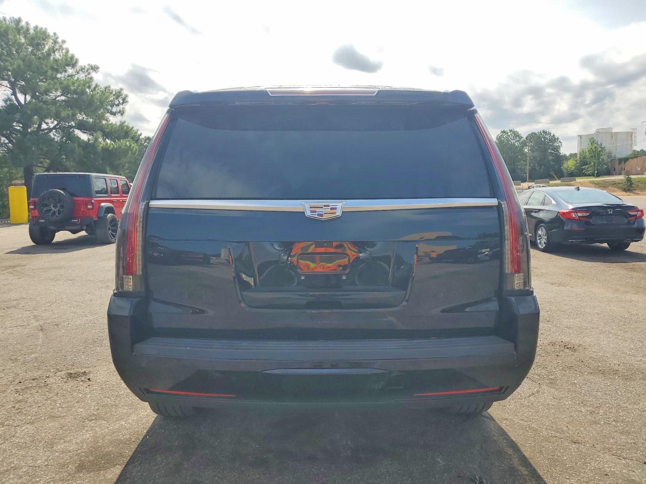 2018 Cadillac Escalade Luxury - Фото 6
