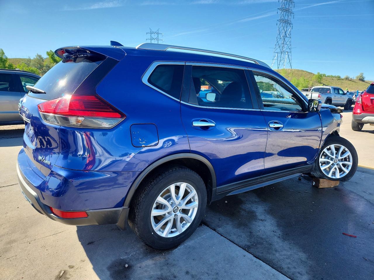 2017 Nissan Rogue Sv - Image 3