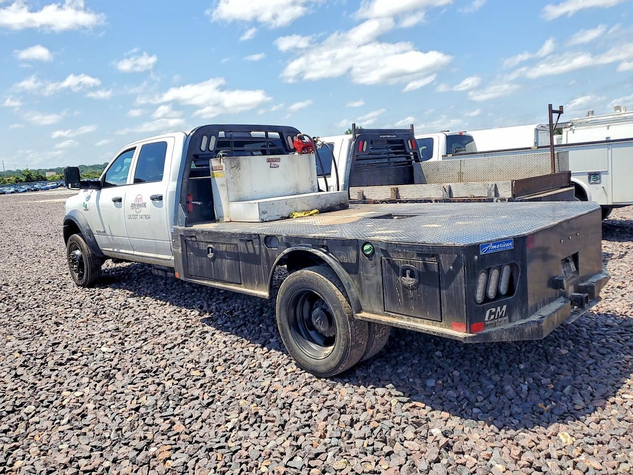 2022 Ram 5500 - Фото 2