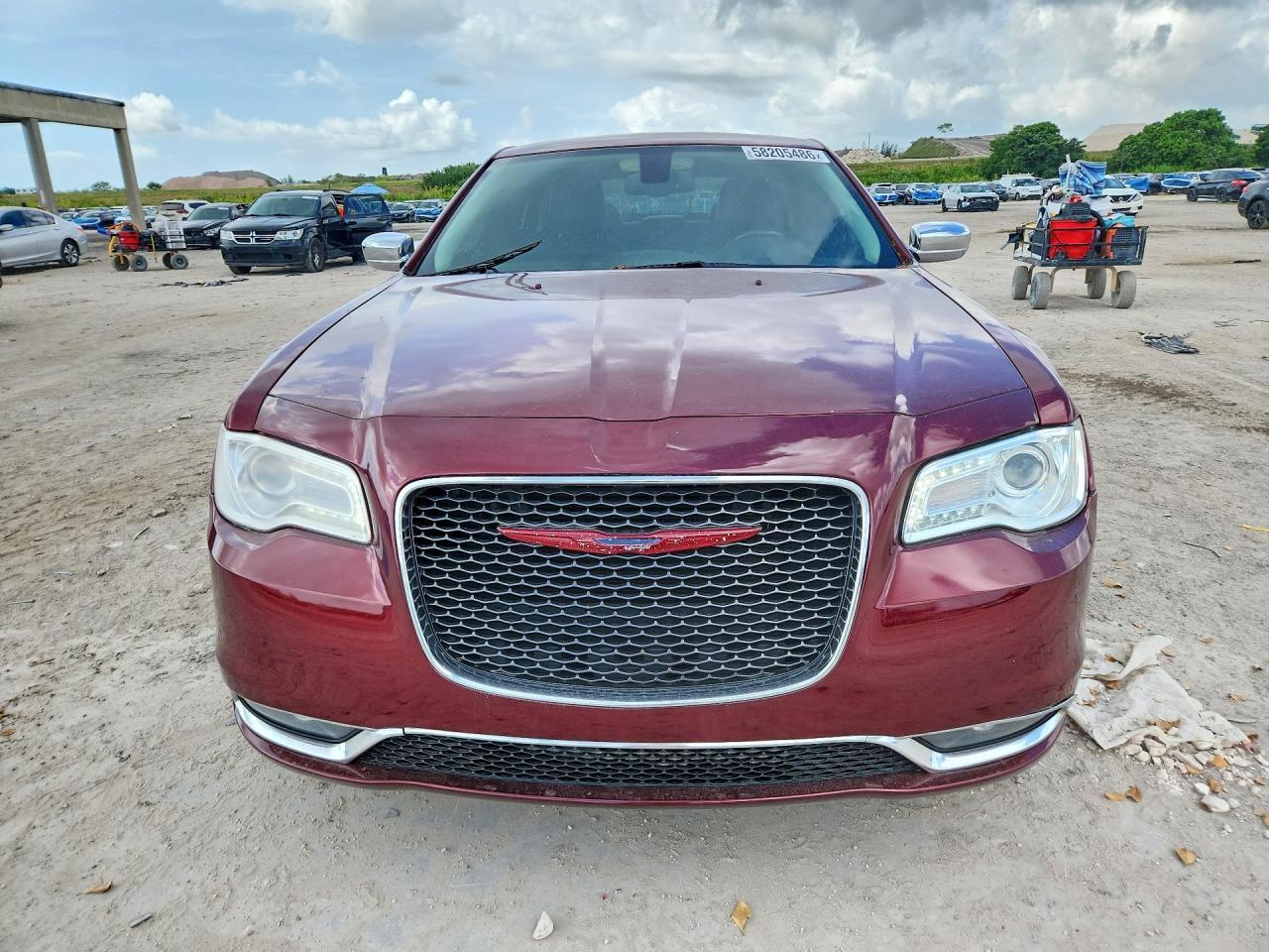 2016 Chrysler 300C - Image 5