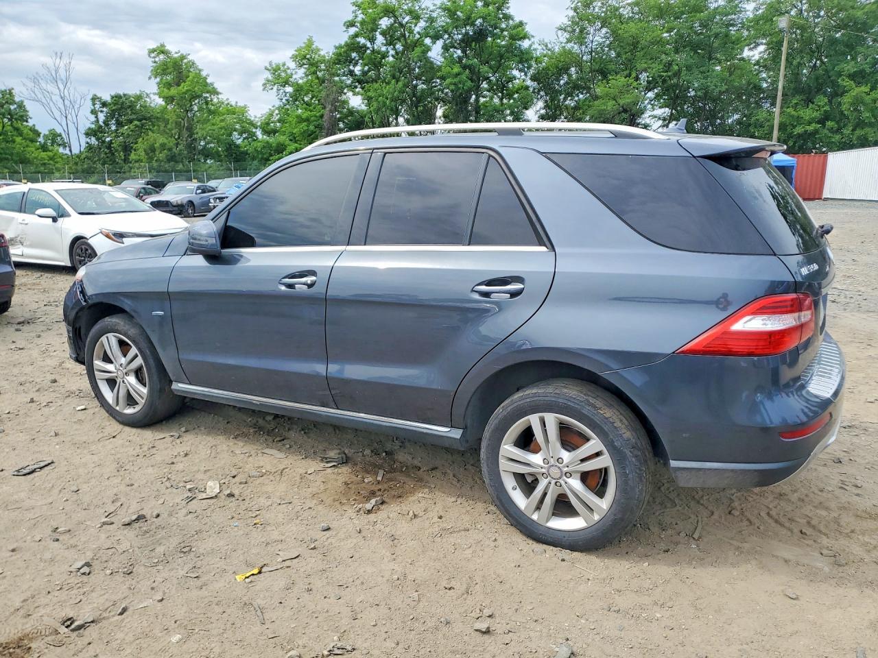 2012 Mercedes-Benz Ml 350 Bluetec - Image 2