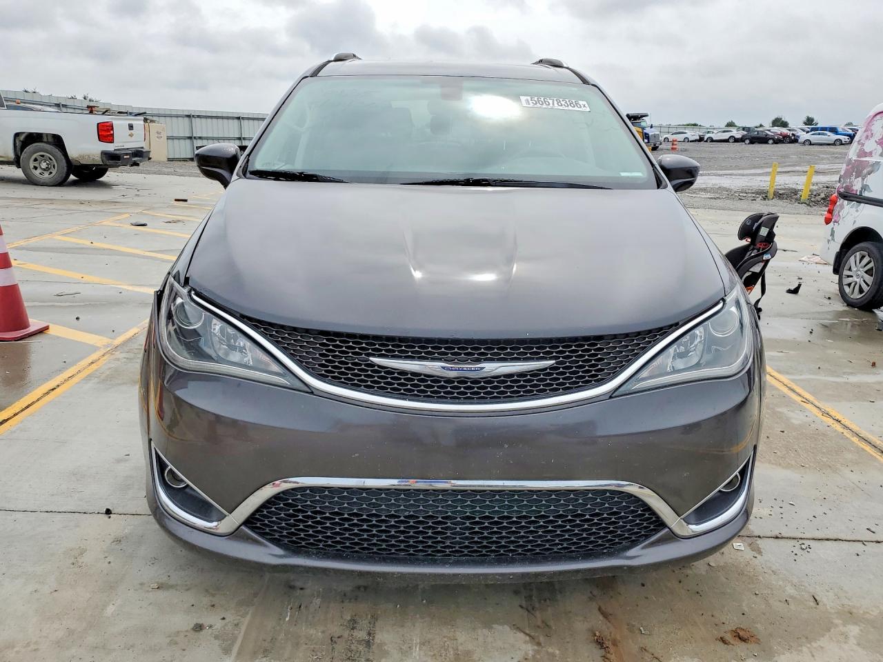 2018 Chrysler Pacifica Touring L - Image 5