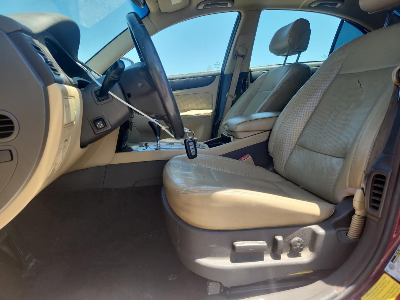 2011 Hyundai Genesis - Фото 7
