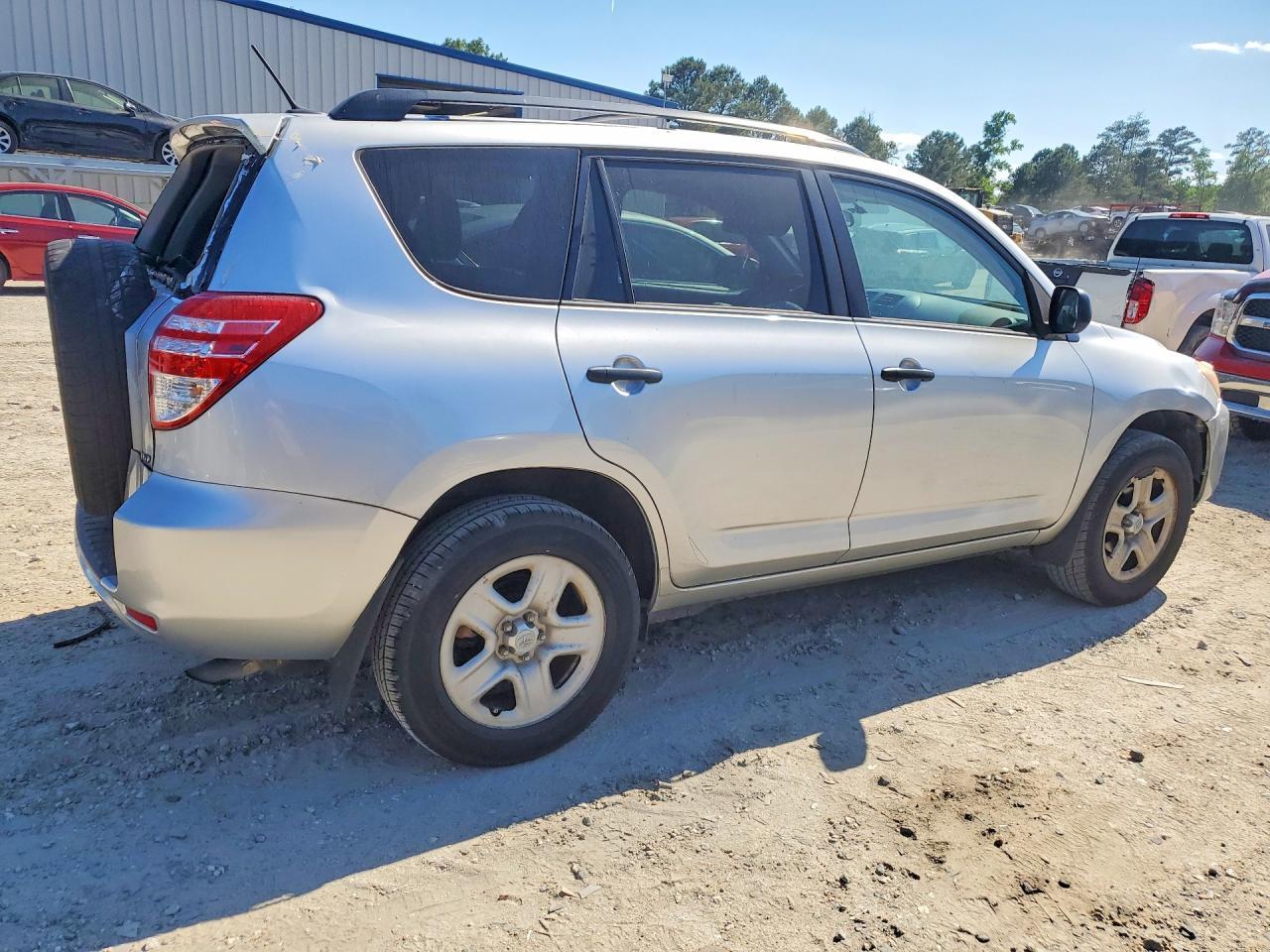 2012 Toyota Rav4 Base - Image 3