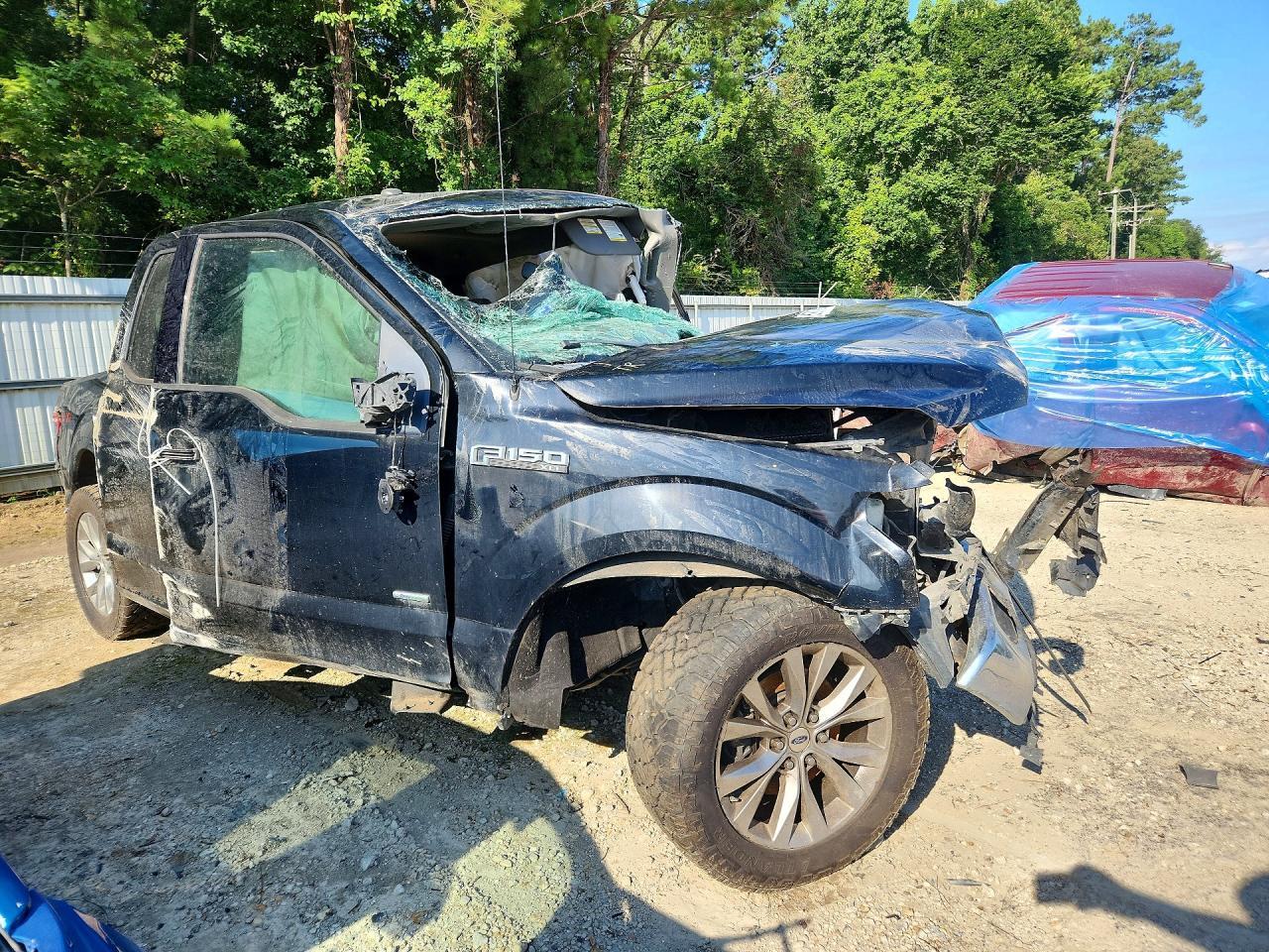 2017 Ford F150 Super Cab - Image 4