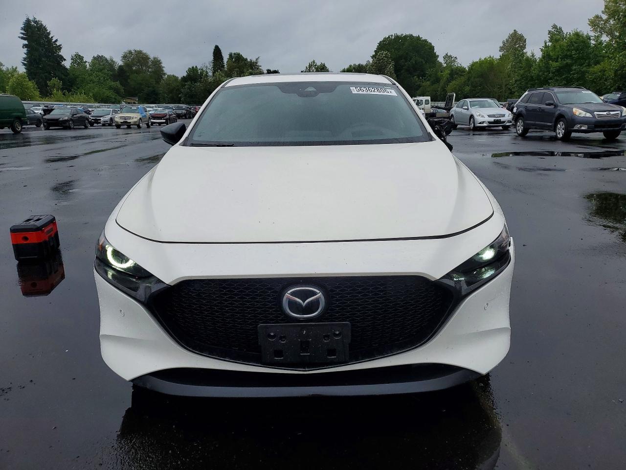 2021 Mazda 3 Premium Plus - Фото 5