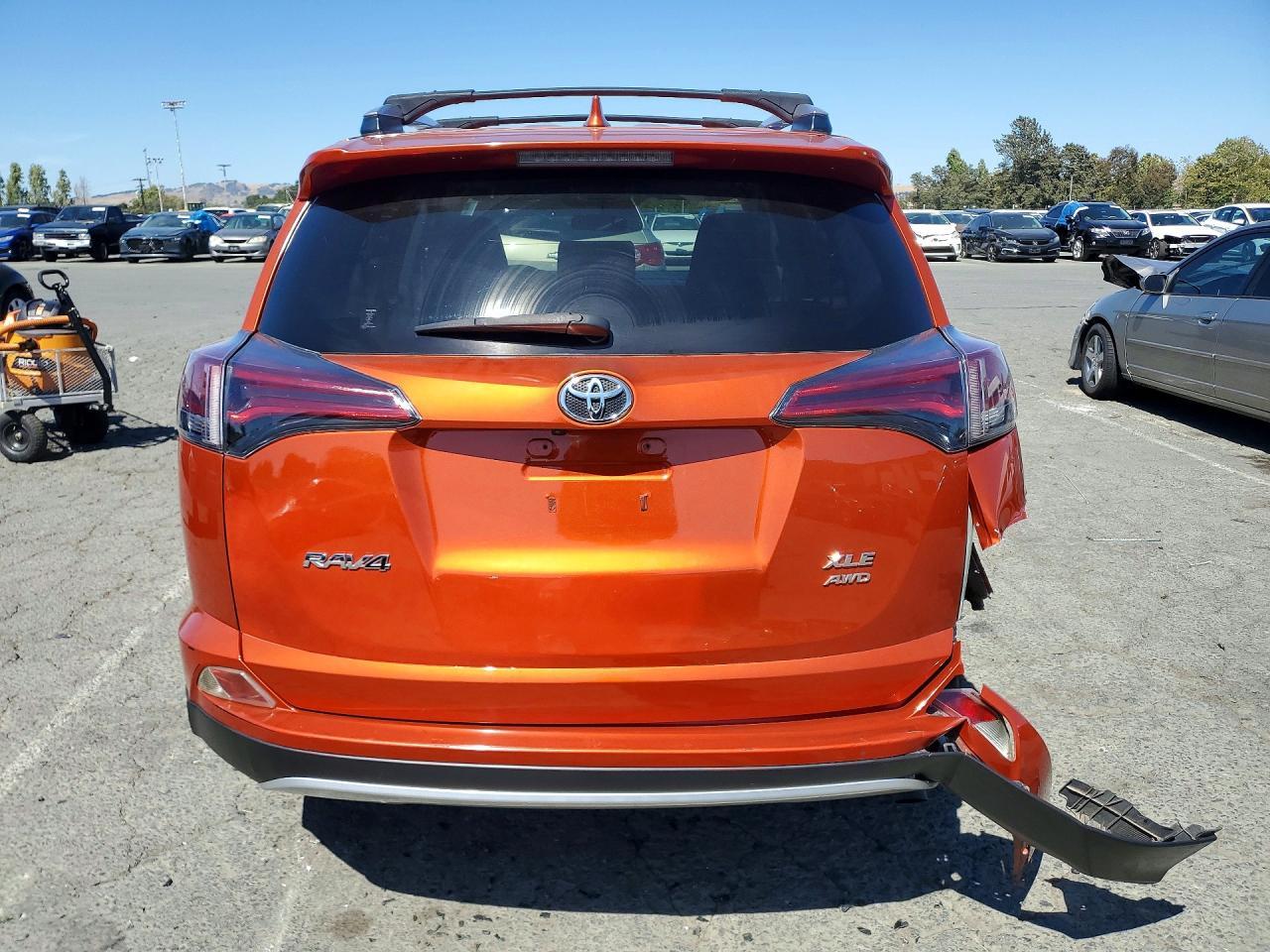 2016 Toyota Rav4 Xle - Фото 6