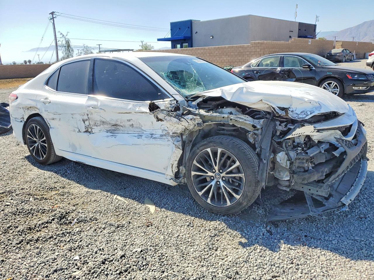 2018 Toyota Camry Se - Image 4