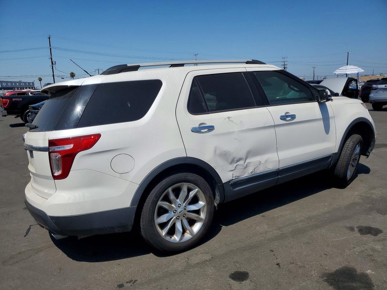 2013 Ford Explorer Limited - Image 3